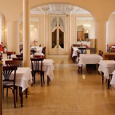 Métropole Hotel 3*